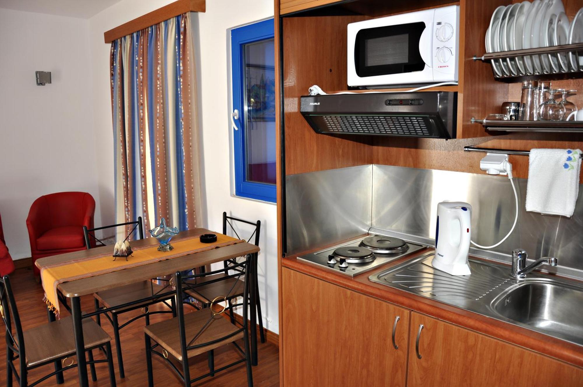Ellibay Aparthotel Livádia Kültér fotó